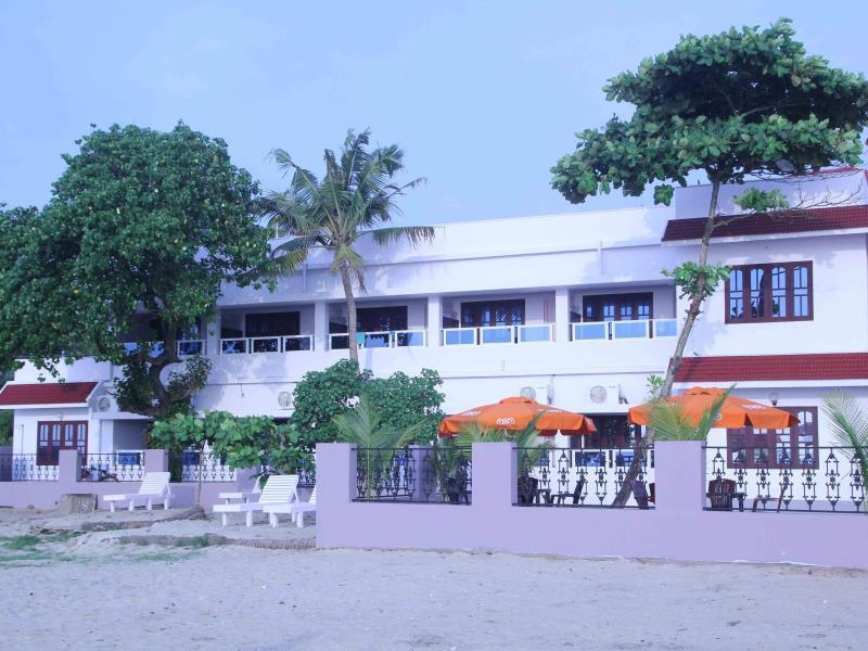 منتجع أليبي هوليداي بيتش Alappuzha المظهر الخارجي الصورة